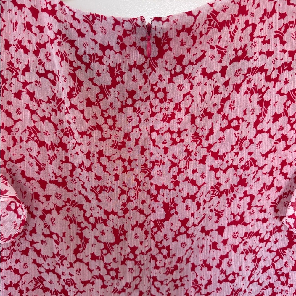 LAUREN Ralph Lauren Dress, Size 2P Red with White Flowers Ruffle Skirt - Picture 4 of 13